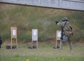 Antrenament al scafandrilor de luptă în poligonul Mangalia