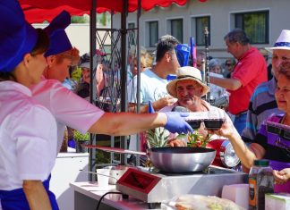 Festival gastronomic și spectacol folcloric româno-bulgar, la Mangalia