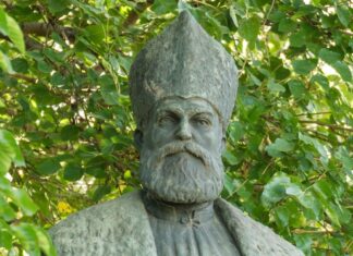 Dinicu Golescu – cărturarul care îi învăţa pe tineri carte gratuit