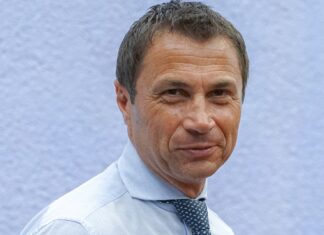 Primarul în funție, Cristian Radu, conduce în cursa pentru primăria municipiului Mangalia