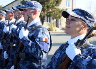 MANGALIA: O serie nouă de soldați gradați profesioniști a depus Jurământul Militar la Școala de Instruire Interarme a Forțelor Navale