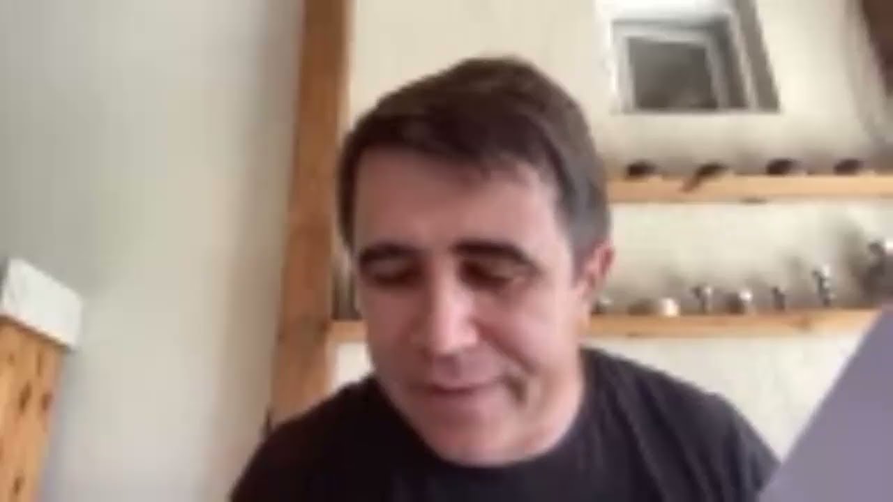 63572