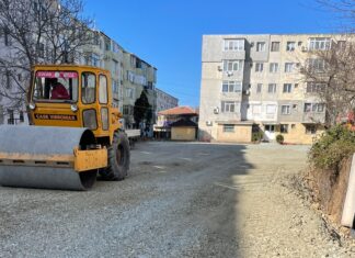 La Mangalia, continuă lucrările de modernizare a străzilor și trotuarelor