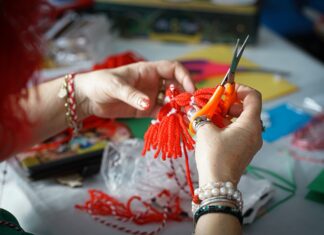 Șezătoarea Mărțișorului: O după-amiază plină de tradiție și creativitate la Casa de Cultură Mangalia