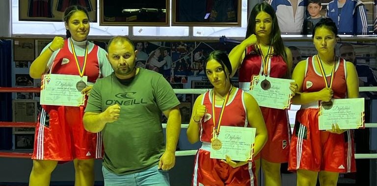 Box-Club-Litoral-Mangalia-la-Cupa-Romaniei-Ploiesti-box-feminin