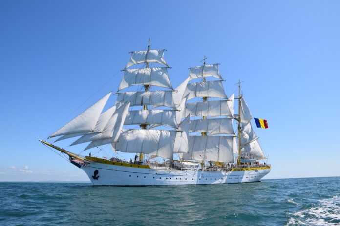 Nava scoala Mircea