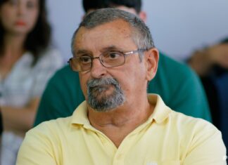 Artistul plastic Paul Stoica împlinește o frumoasă vârstă. La mulți ani, Maestre!