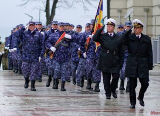 Festivități militare și religioase dedicate Zilei Unirii Principatelor Române, în Piața Republicii din Mangalia