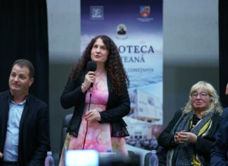 (video) Lansarea romanului ”Fata cu ochii de lună”, semnat de talentata Diana Dobrița Bîlea, la Biblioteca Județeană “I.N Roman”