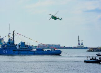 Activități de instrucție și antrenament în Marea Neagră, pe raza Portului Militar Mangalia