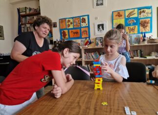 (video&foto) Bibliovacanta – Ateliere creative pentru copii la Bibioteca Municipala Mangalia