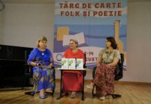 VIDEO: Lansare de carte la Târgul de Carte, Folk și Poezie de la 2 Mai: Loreta Popa și-a prezentat volumul „Simplu”