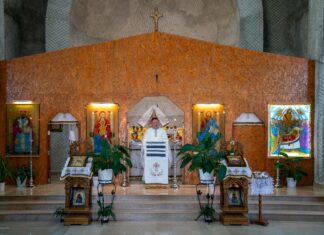 Sfânta Liturghie – Parohia ”Adormirea Maicii Domnului” Neptun – 14 septembrie 2024 (video)