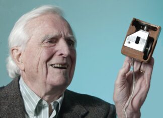 Douglas Engelbart, părintele Mouse-ului: 54 de ani de la invenția care a revoluționat interacțiunea cu computerul
