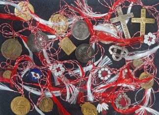 Expoziția temporară „Mărțișoarele Societăților de Caritate din perioada Regalității (1910-1945)”, la Muzeul de Artă Populară Constanța