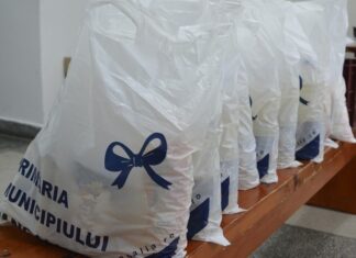 Direcția Asistență Socială Mangalia distribuie pachetele lunare cu alimente pentru categoriile vulnerabile