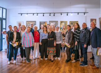(video) Vernisajul expoziției “Tradițional la feminin” – o explozie de sensibilitate și forță artistică în lucrările artistei Lica Stamate