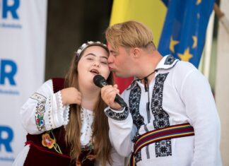 (video) Cultura românească prin ochii tinerilor cu sindrom Down: Festivalul „Trăiri și Emoții Românești”, ediția a IV-a, la Mangalia