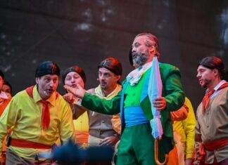 „Bărbierul din Sevilla” de Rossini – o seară de operă sub cerul liber, în cadrul SEAS 2025, vineri, 1 august
