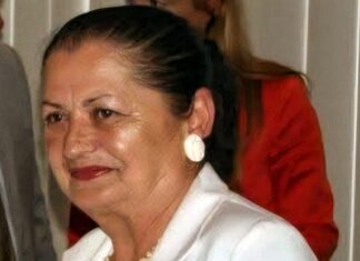 Ultimul clopoțel pentru doamna învățătoare Elena Tiron