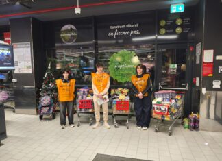 Elevii și profesorii Liceului Tehnologic „Ion Bănescu” – un exemplu de solidaritate la Colecta Națională de Crăciun