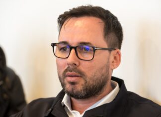 Demisie-surpriză în Consiliul Local Mangalia: consilierul AUR Cosmin Trușcă se retrage la scurt timp după un bilanț optimist