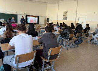 Educație financiară pentru elevii de la Liceul Tehnologic „Ion Bănescu” Mangalia