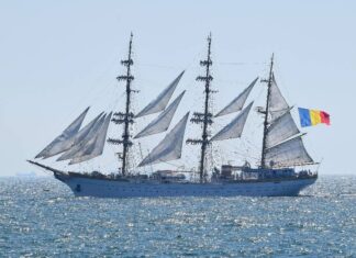 Nava-școală „Mircea” pornește din nou peste Atlantic