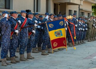 Ziua Eroilor, marcată prin ceremonial militar și religios, în Piața Republicii