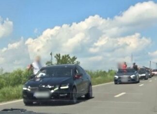 Absolvenți din Mangalia, sancționați de polițiști după o „paradă” periculoasă pe DN39