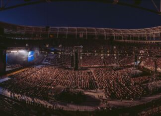 Două concerte, o singură seară, un singur oraș: Istanbul a găzduit peste 140.000 de iubitori de artă în aceeași noapte